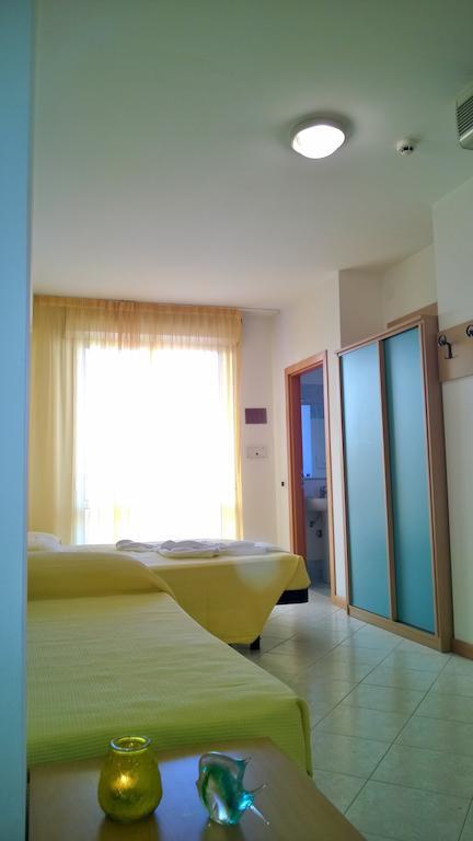 帕乌拉花园酒店 Bellariva Di Rimini 客房 照片