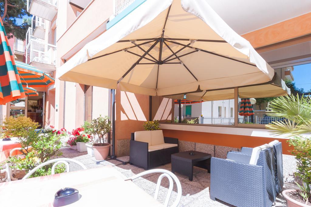帕乌拉花园酒店 Bellariva Di Rimini 外观 照片