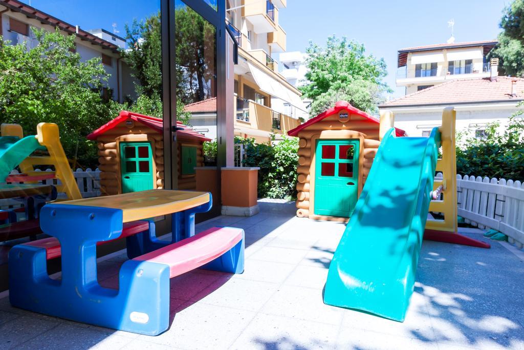 帕乌拉花园酒店 Bellariva Di Rimini 外观 照片